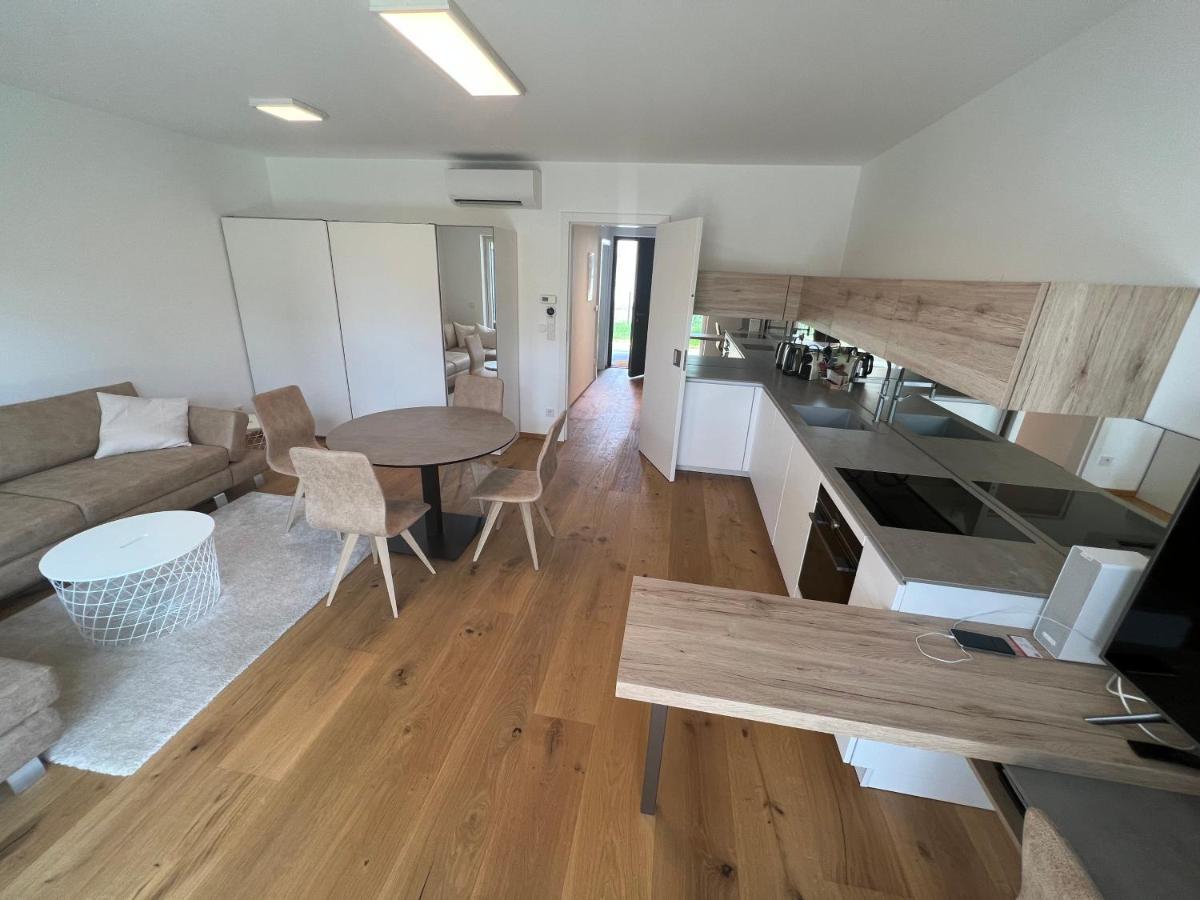 25H Spa-Residenz Best Sleep Privat Garden & Pools Neusiedl am See Εξωτερικό φωτογραφία