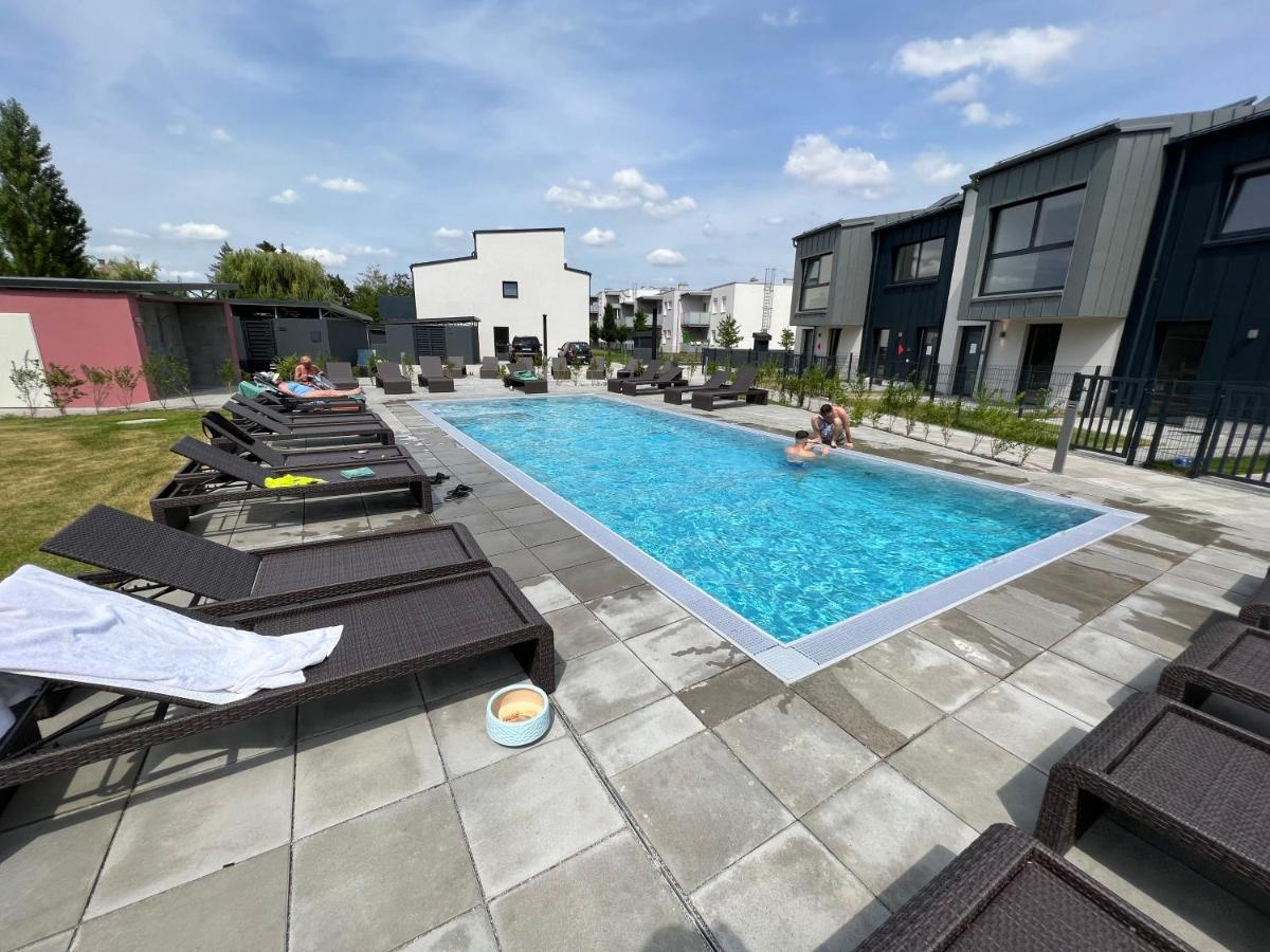 25H Spa-Residenz Best Sleep Privat Garden & Pools Neusiedl am See Εξωτερικό φωτογραφία