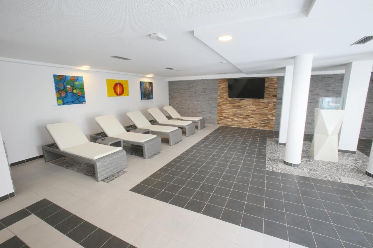 25H Spa-Residenz Best Sleep Privat Garden & Pools Neusiedl am See Εξωτερικό φωτογραφία